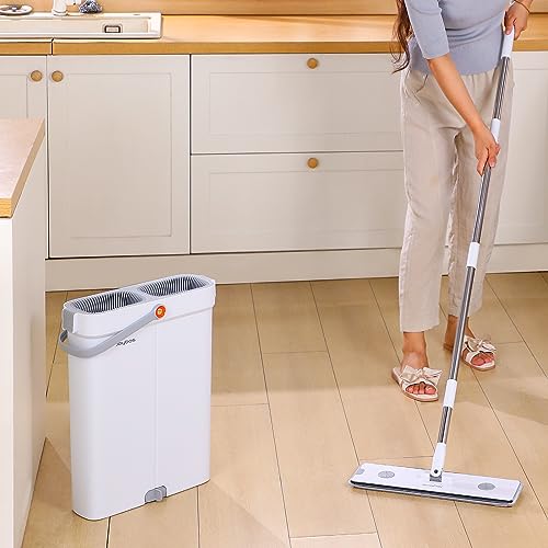 16'' Flat Mop and Bucket with Wringer Set with 4 Microfiber Pads R82753