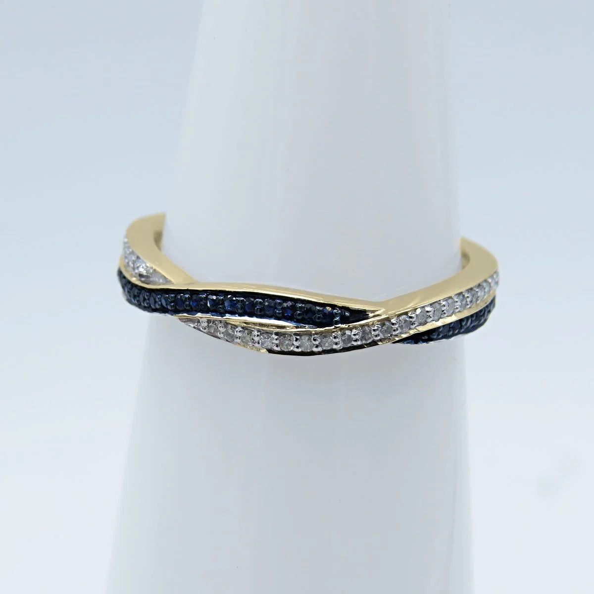 10K Yellow Gold Blue Sapphire White Diamond Ring Size 7.5 J326